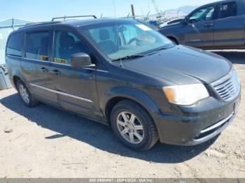  Salvage Chrysler Town & Country