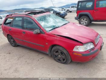  Salvage Volvo V40