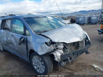  Salvage Toyota Sienna