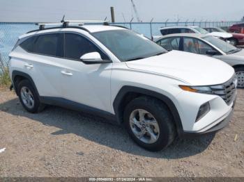  Salvage Hyundai TUCSON