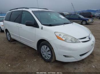  Salvage Toyota Sienna