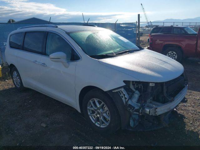  Salvage Chrysler Pacifica