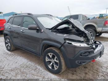  Salvage Jeep Cherokee