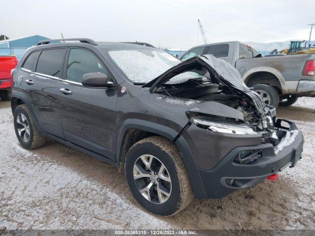  Salvage Jeep Cherokee