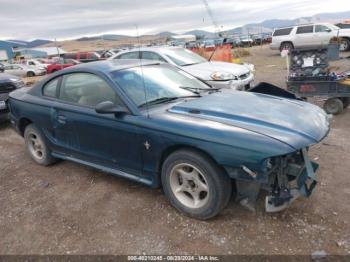  Salvage Ford Mustang