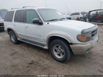  Salvage Ford Explorer