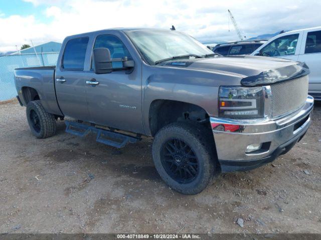  Salvage Chevrolet Silverado 2500