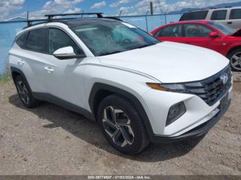  Salvage Hyundai TUCSON