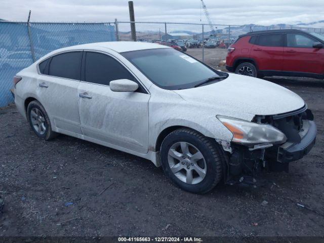  Salvage Nissan Altima