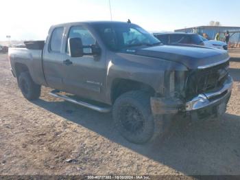  Salvage Chevrolet Silverado 2500