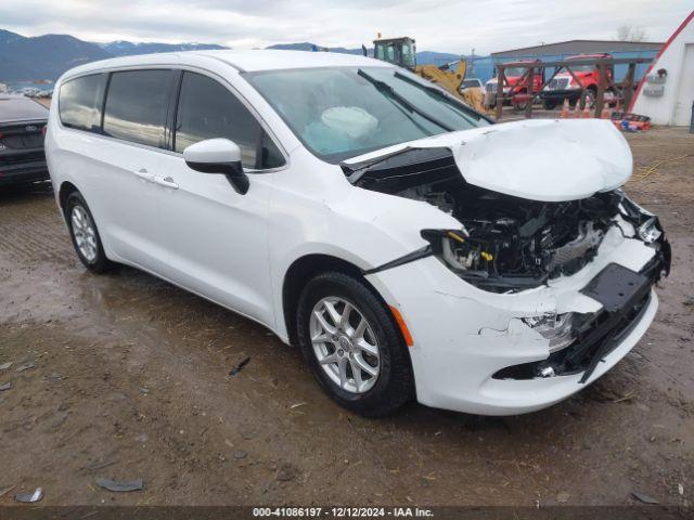  Salvage Chrysler Pacifica