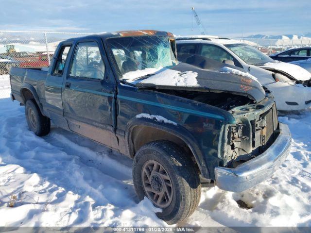  Salvage Dodge Dakota