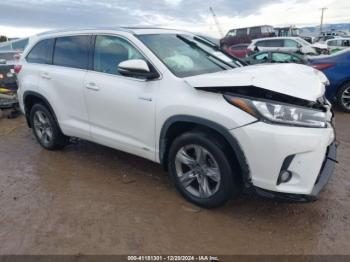  Salvage Toyota Highlander