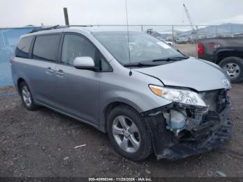  Salvage Toyota Sienna