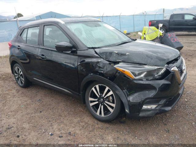  Salvage Nissan Kicks