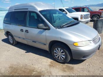  Salvage Chrysler Voyager