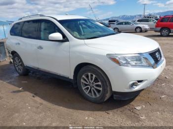  Salvage Nissan Pathfinder