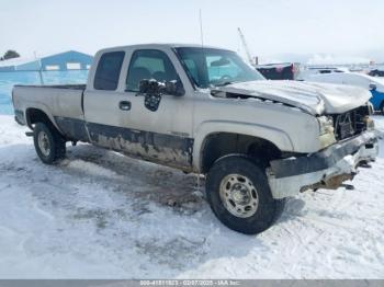  Salvage Chevrolet Silverado 2500