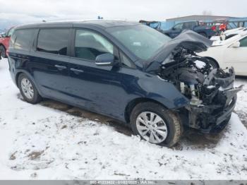  Salvage Kia Sedona