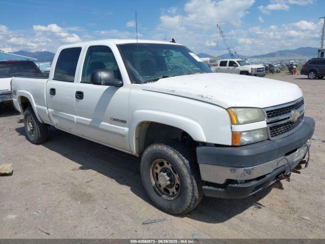  Salvage Chevrolet Silverado 2500