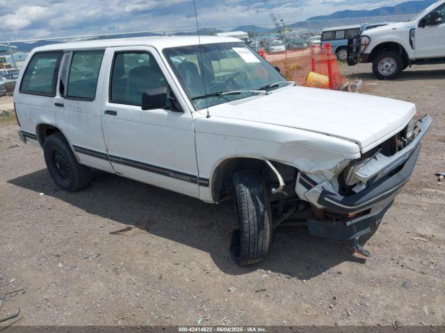  Salvage Chevrolet Blazer
