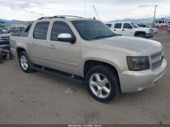  Salvage Chevrolet Avalanche 1500