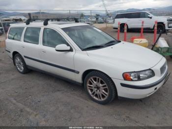  Salvage Volvo V70