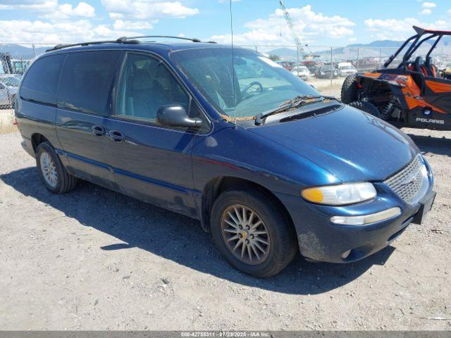 Salvage Chrysler Town & Country