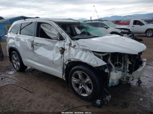  Salvage Toyota Highlander