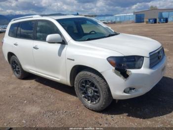  Salvage Toyota Highlander