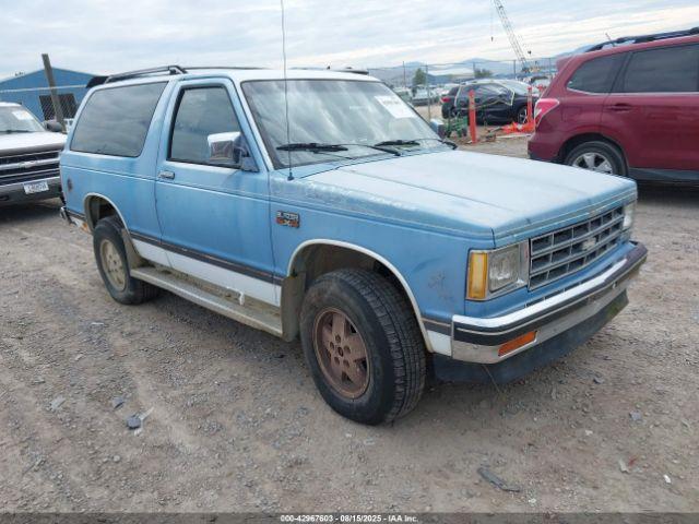  Salvage Chevrolet Blazer