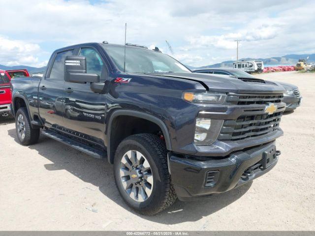  Salvage Chevrolet Silverado 2500