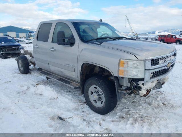 Salvage Chevrolet Silverado 2500