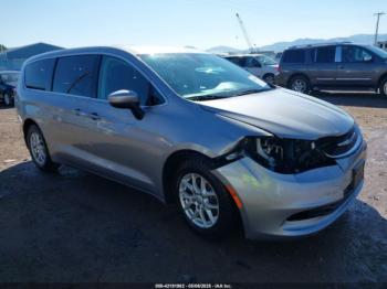  Salvage Chrysler Pacifica