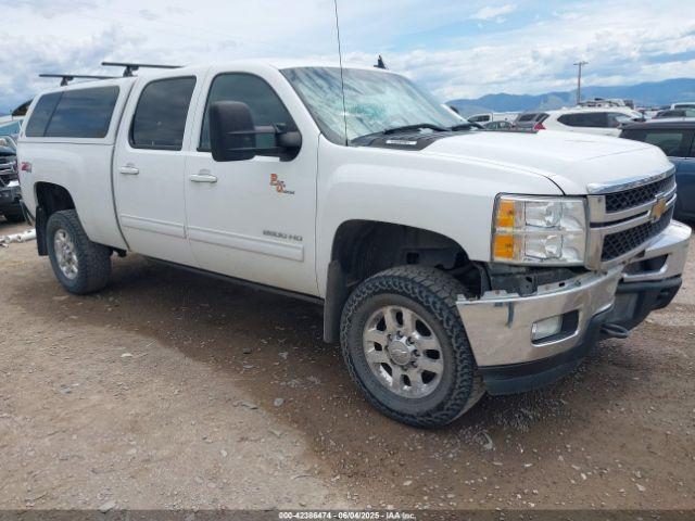  Salvage Chevrolet Silverado 2500