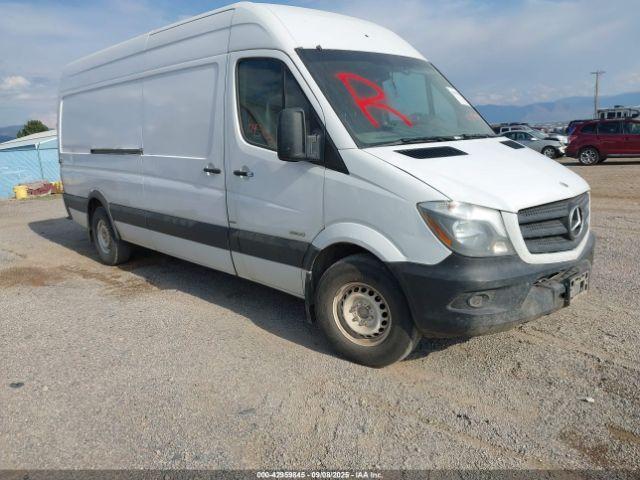  Salvage Mercedes-Benz Sprinter 2500