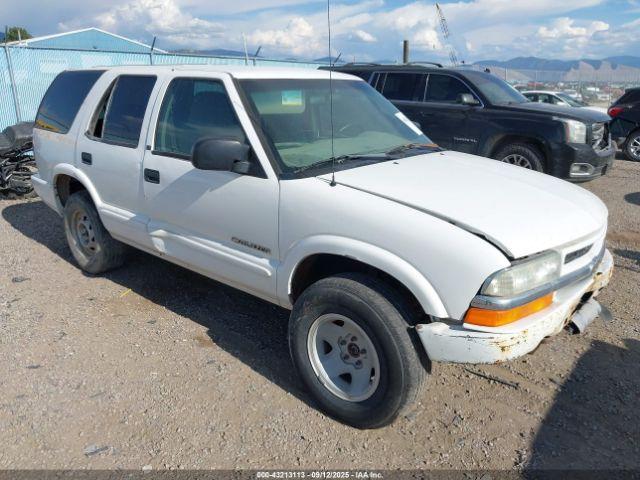  Salvage Chevrolet Blazer