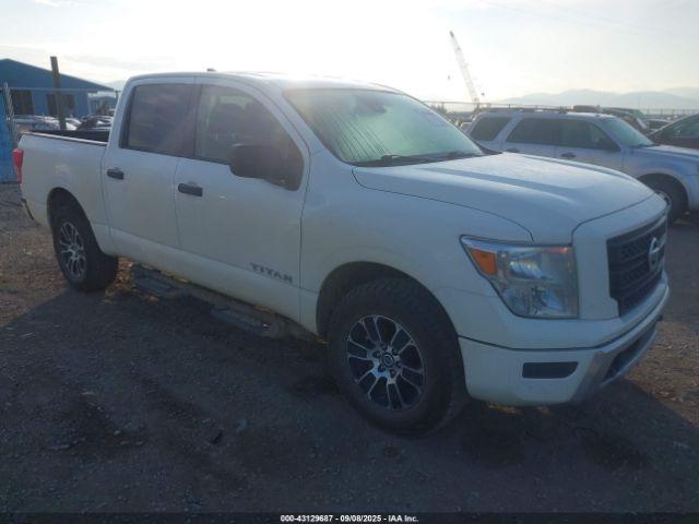 Salvage Nissan Titan