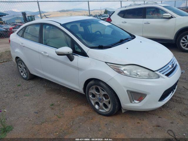  Salvage Ford Fiesta
