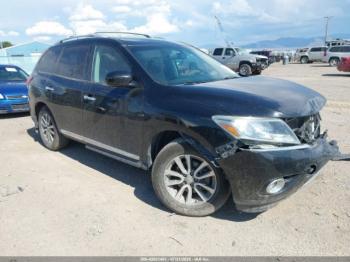  Salvage Nissan Pathfinder