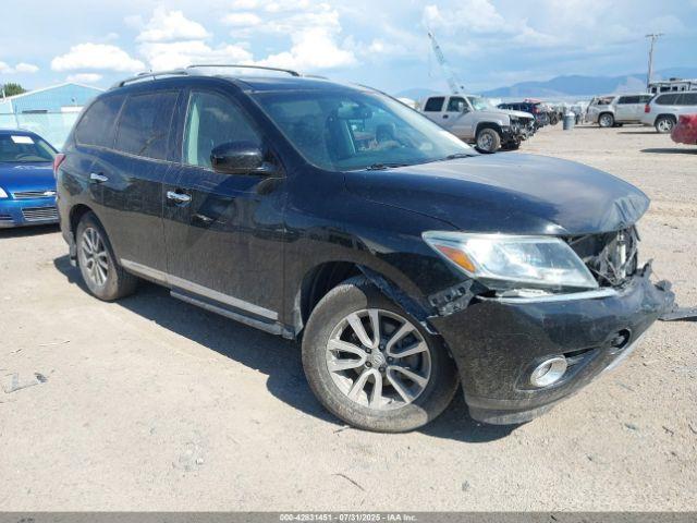  Salvage Nissan Pathfinder