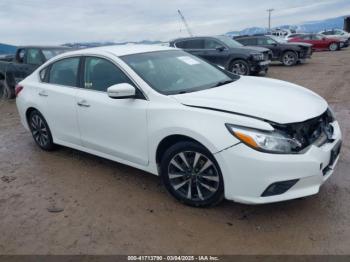  Salvage Nissan Altima