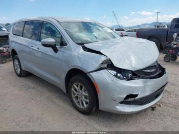  Salvage Chrysler Voyager