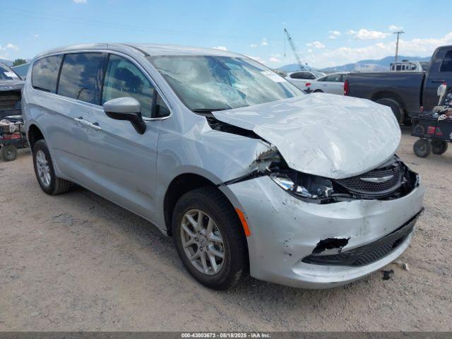  Salvage Chrysler Voyager