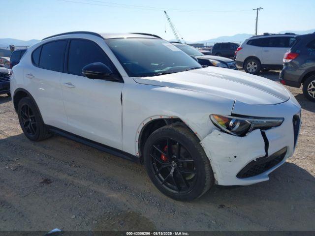  Salvage Alfa Romeo Stelvio