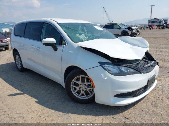  Salvage Chrysler Voyager