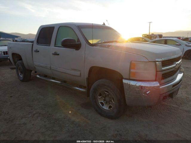  Salvage Chevrolet Silverado 2500
