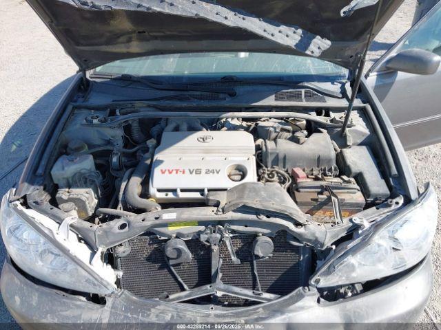 Toyota Camry Xle V6 Image 4