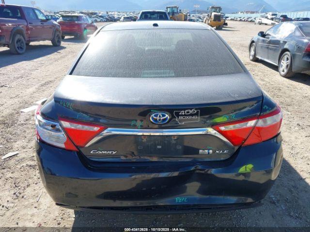 Toyota Camry Xle Image 2