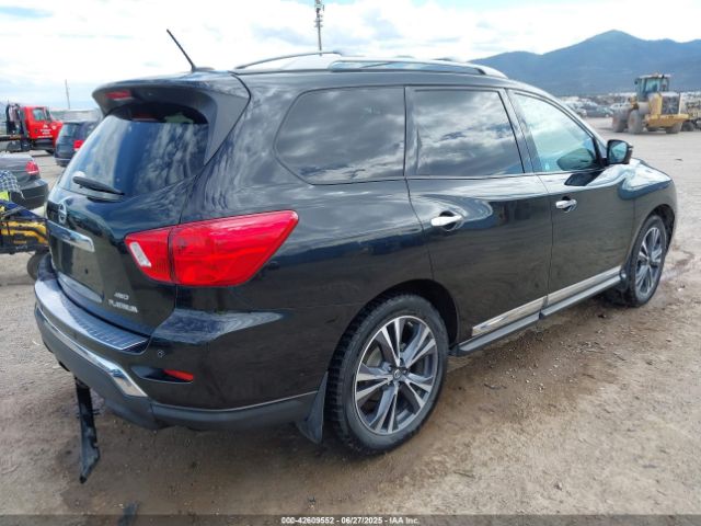 Nissan Pathfinder Platinum Image 10